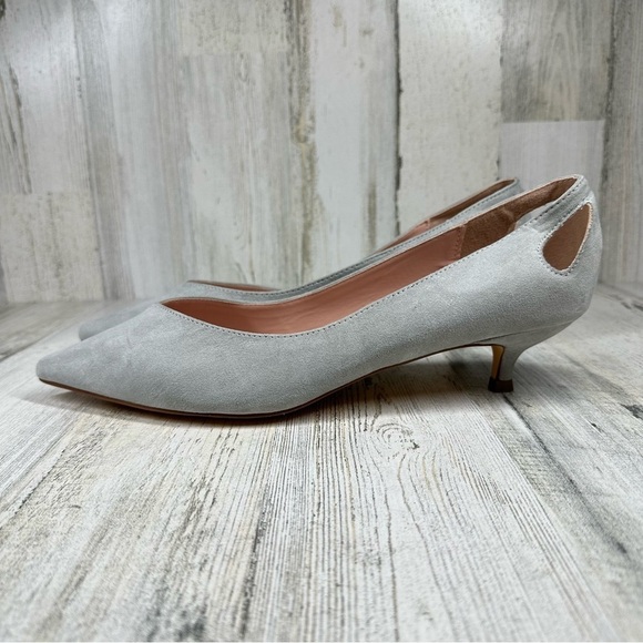 New Journee Collection Women's Goldie Pointed Toe Kitten Heel Pumps #882 - Picture 1 of 10